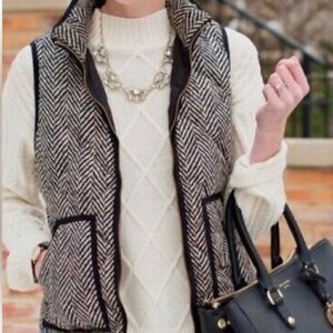 J Crew Excursion Quilted Puffer Vest Black Ivory Herringbone